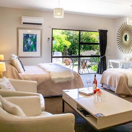 Swan House Bed and Breakfast Martinborough Εξωτερικό φωτογραφία