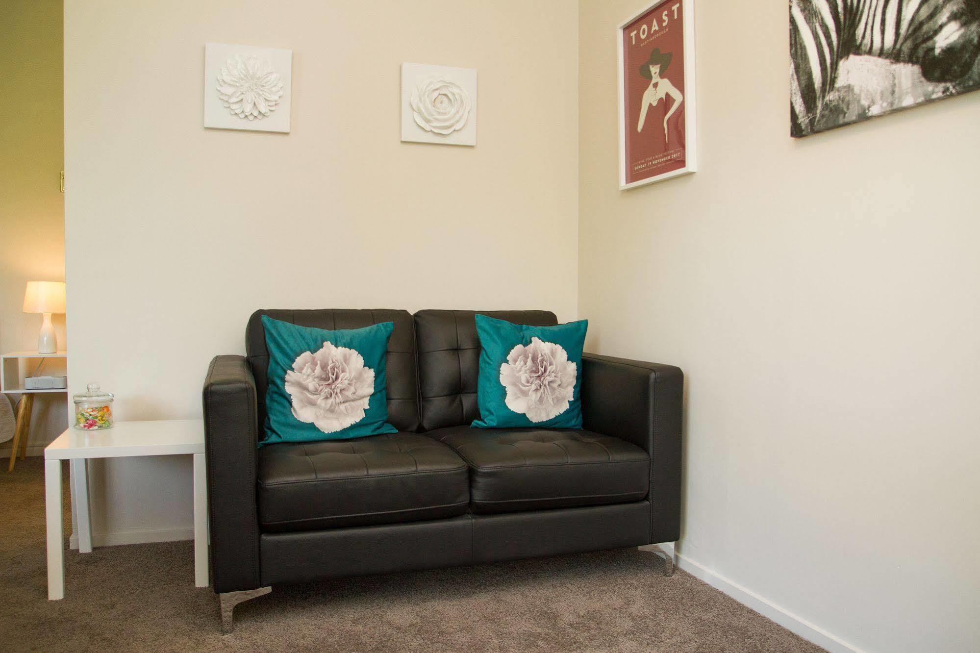 Swan House Bed and Breakfast Martinborough Εξωτερικό φωτογραφία